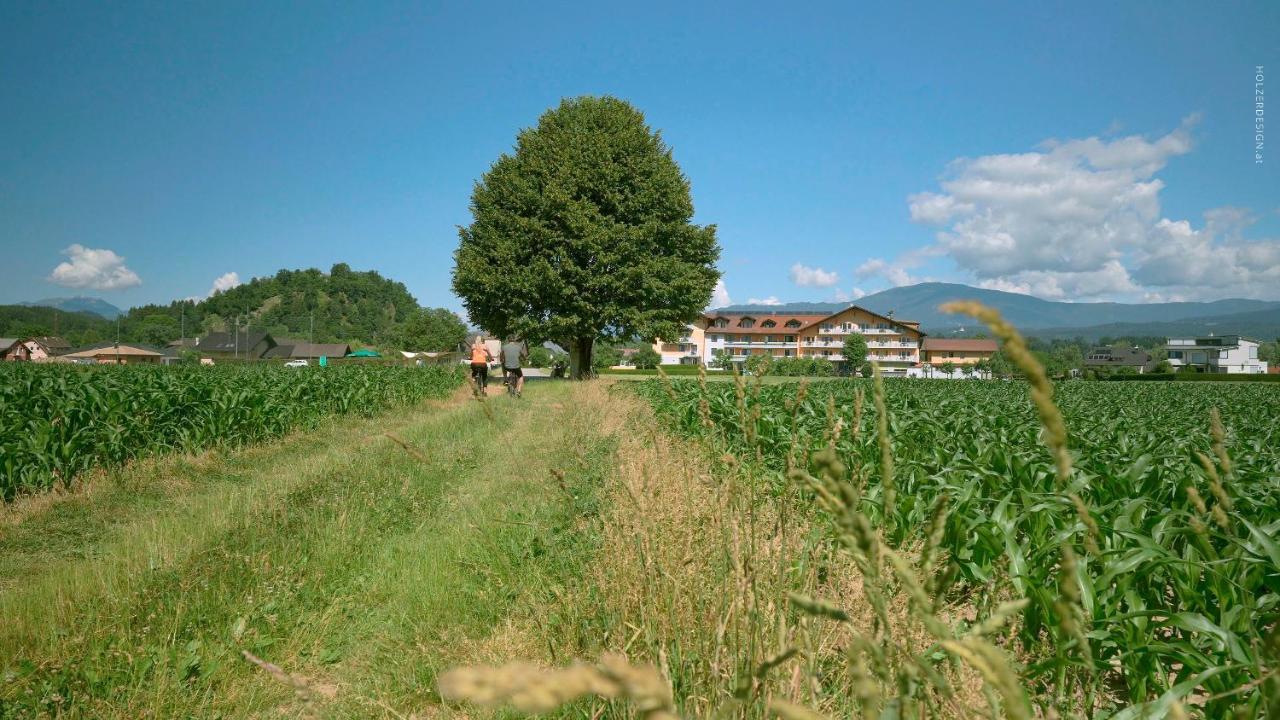Hotel Pachernighof Velden am Worthersee Bagian luar foto