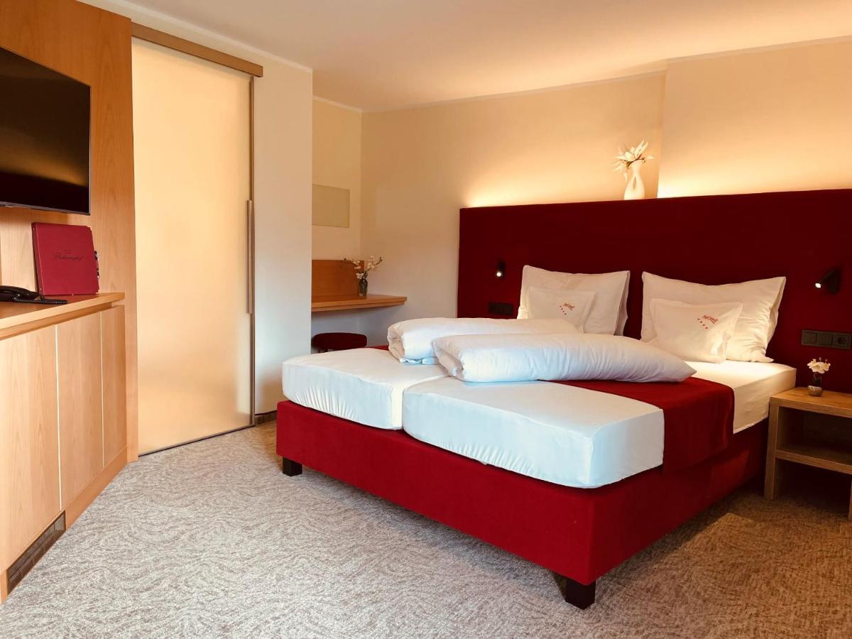 Hotel Pachernighof Velden am Worthersee Bagian luar foto