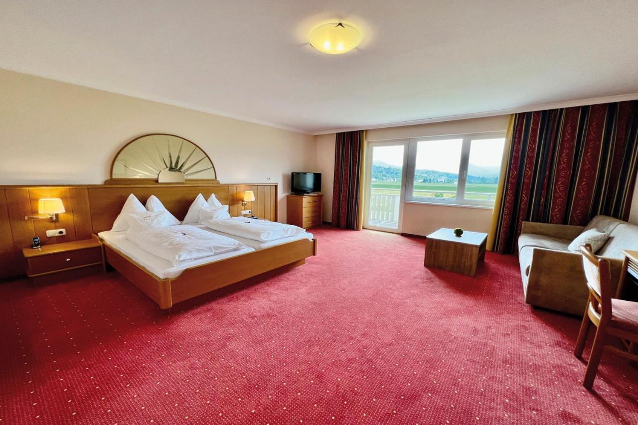 Hotel Pachernighof Velden am Worthersee Bagian luar foto
