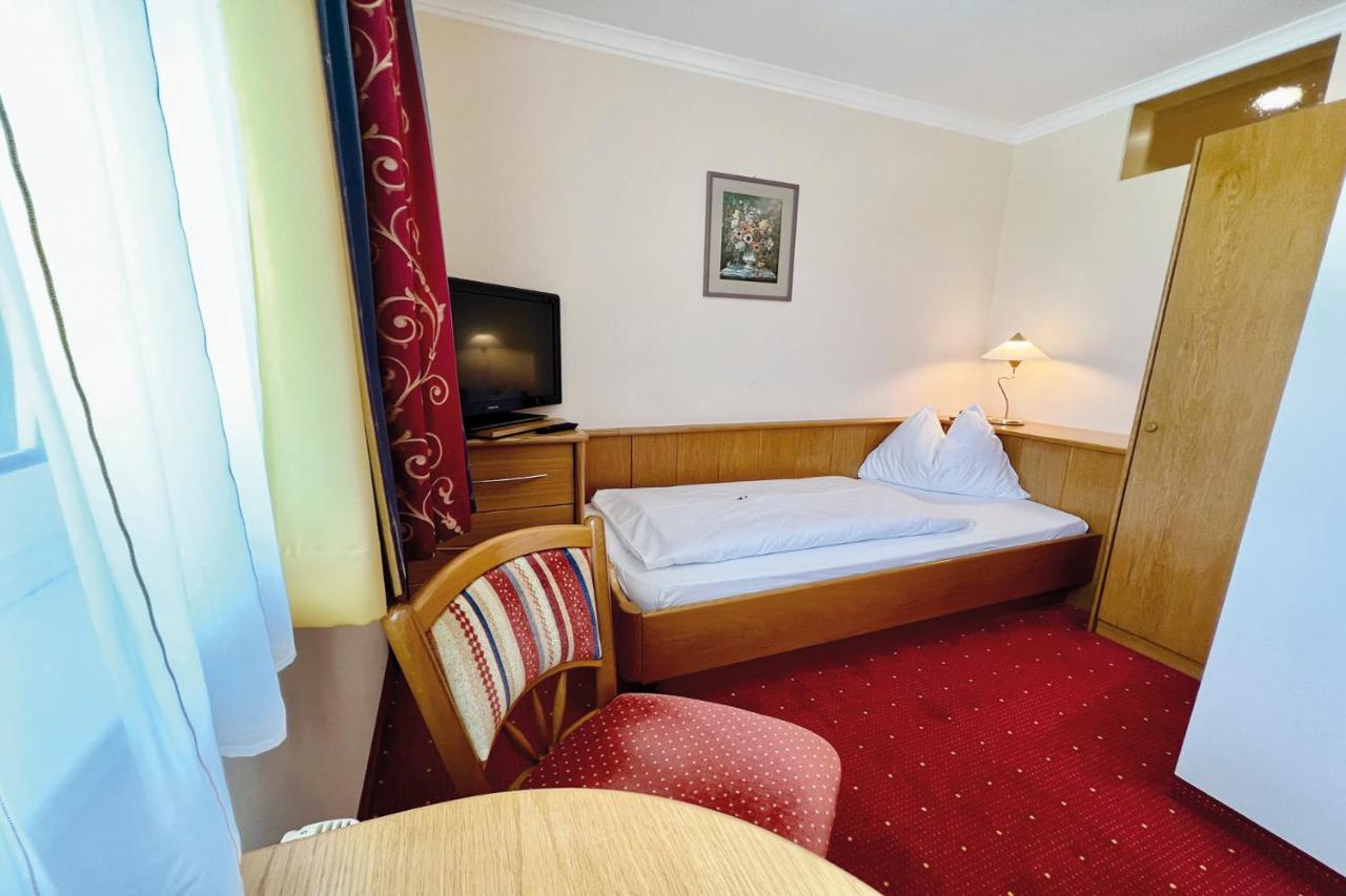 Hotel Pachernighof Velden am Worthersee Bagian luar foto