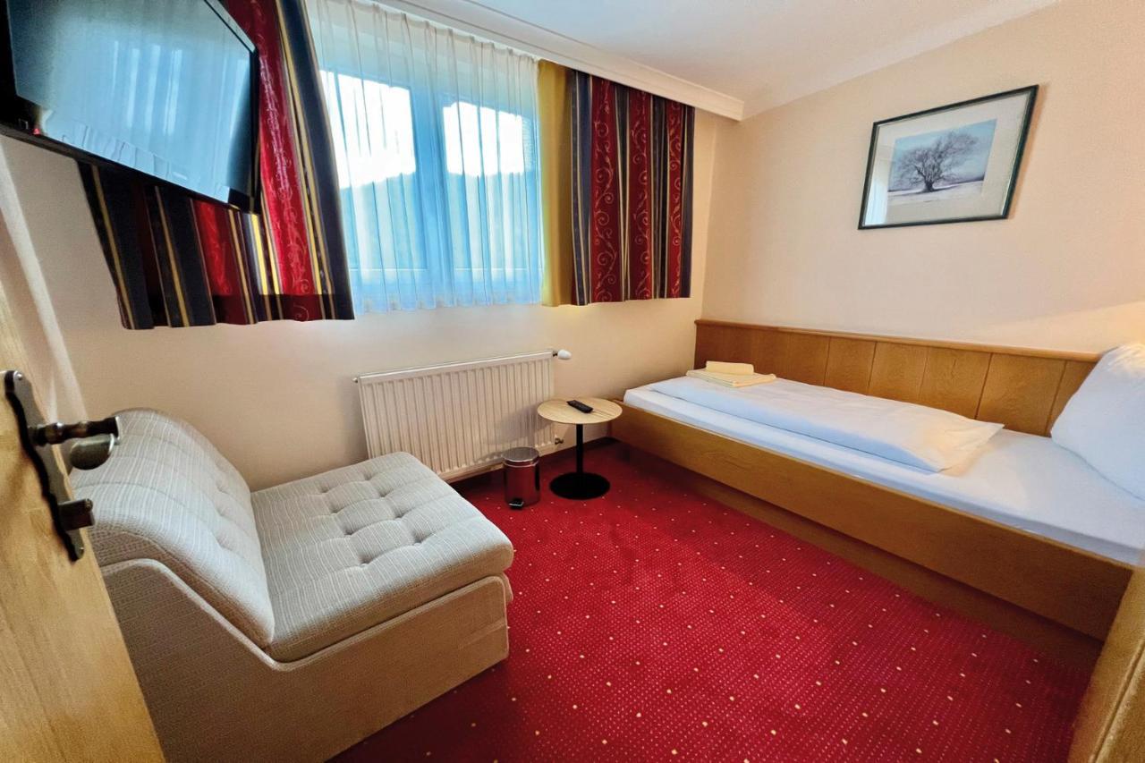 Hotel Pachernighof Velden am Worthersee Bagian luar foto
