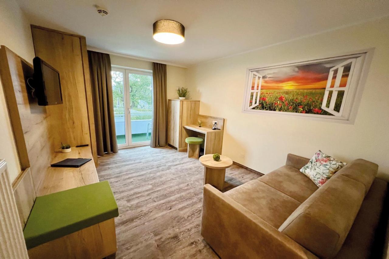 Hotel Pachernighof Velden am Worthersee Bagian luar foto